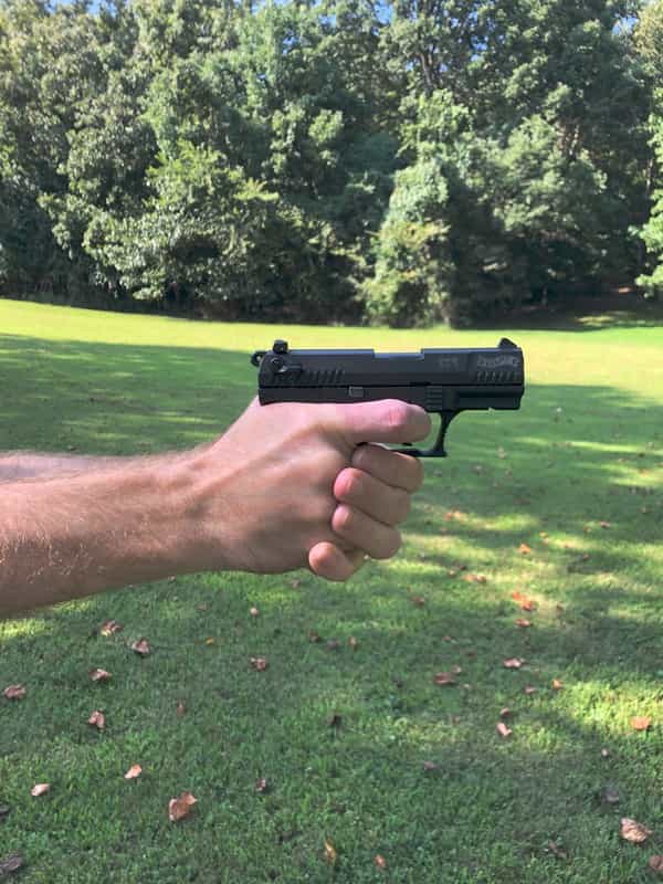 Proper handgun grip